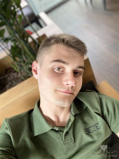 gay escort wien|Aaaaron